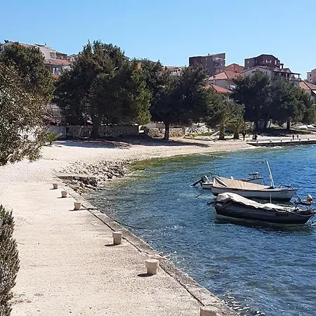 Apartment One Bedroom At 25 M Away From The With Sea View Furnished Balcony And Wifi *